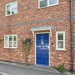 Host & Stay - The Railway Retreat